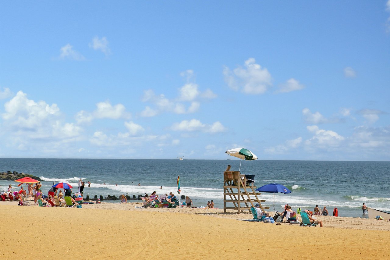 #2 Bay Head Condo! One Bedroom With Guest Room!