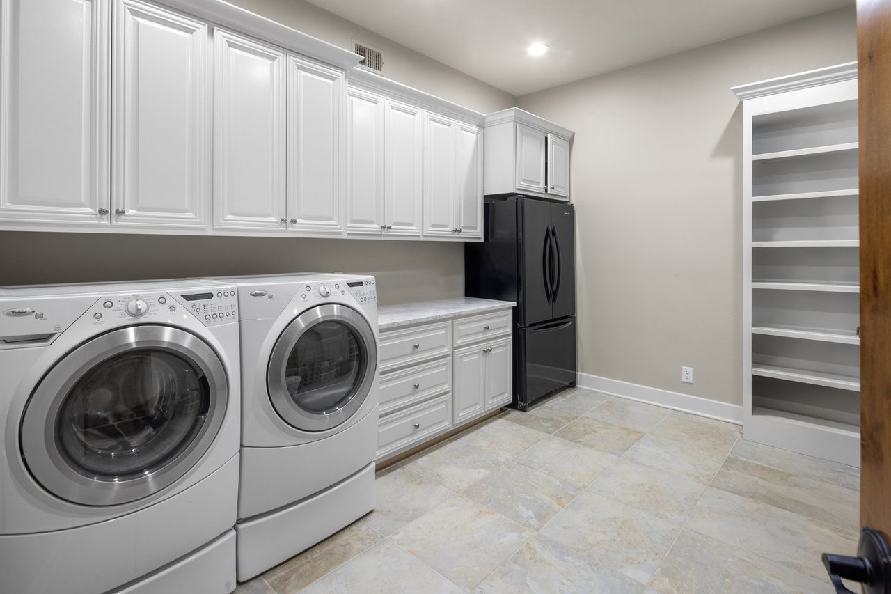 1450 Los Escondidos ST