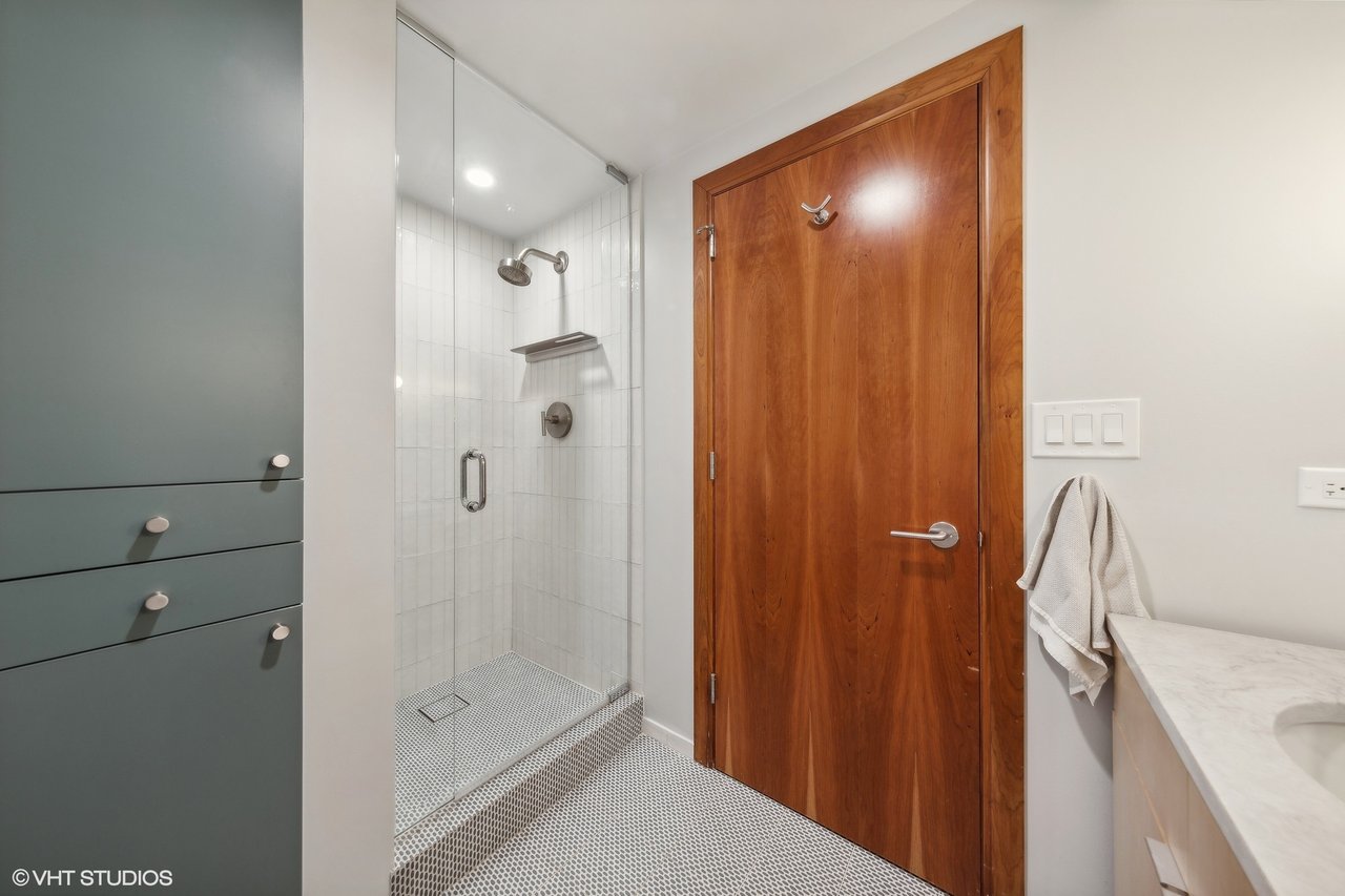 1841 N Orleans St, Chicago, IL 60614