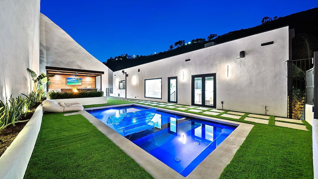 Franklin Canyon Dr, 90210