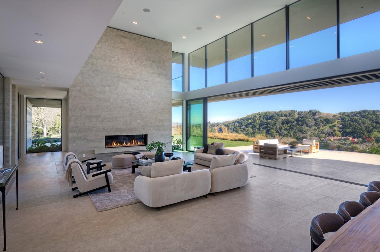 40 Firethorn Way