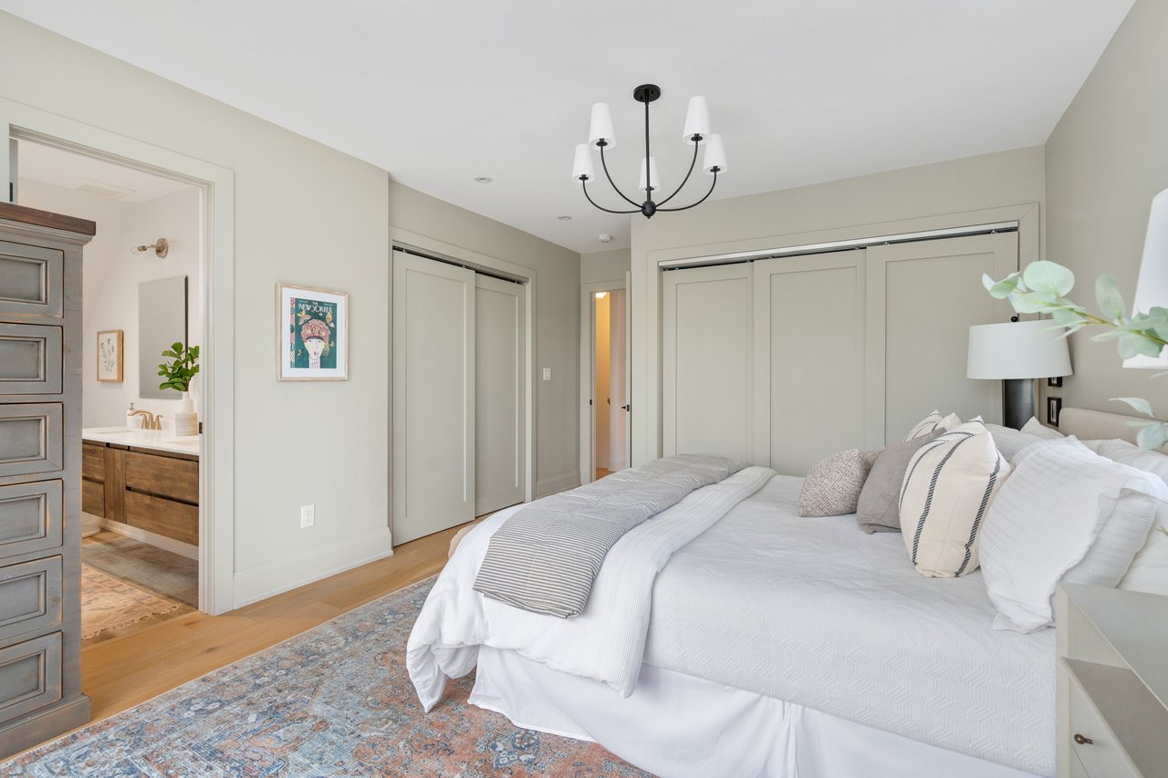 27 Bracken Ave