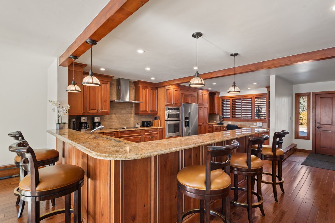 Renovated Snowmass Retreat with Panoramic Ski Area Views
