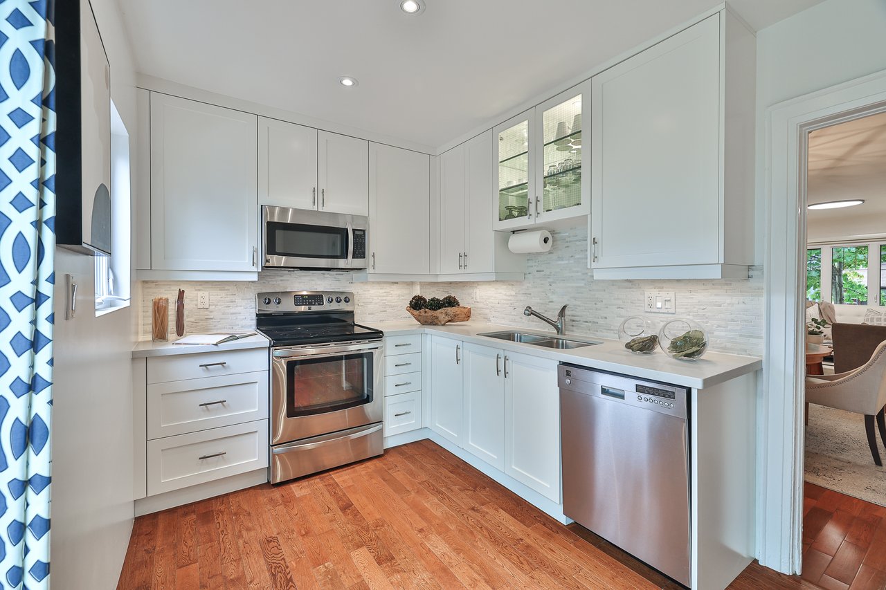 SOLD; Prime Humewood Locale!