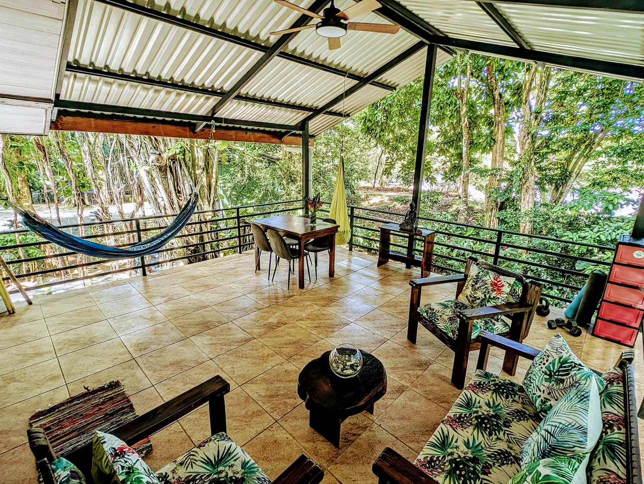0.23 ACRES – Multi-Business Property In The Heart Of Dominical – Restaurant, 4 Cabins & Commercial Rental!!!!
