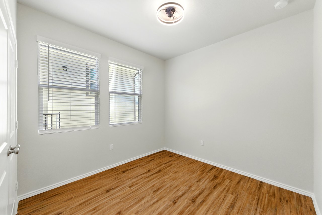 10207 Buster Dr