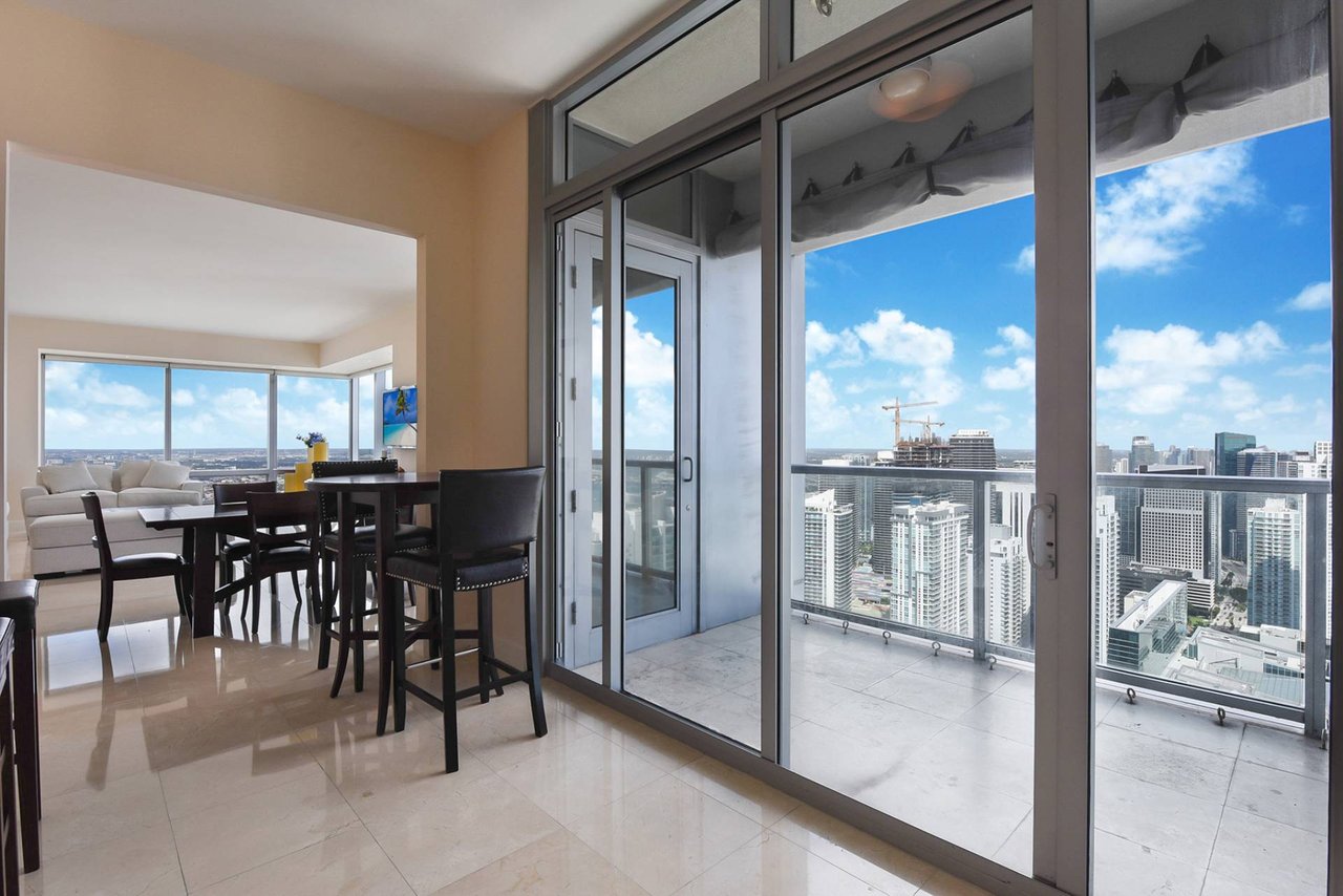 1425 Brickell Ave # 58C