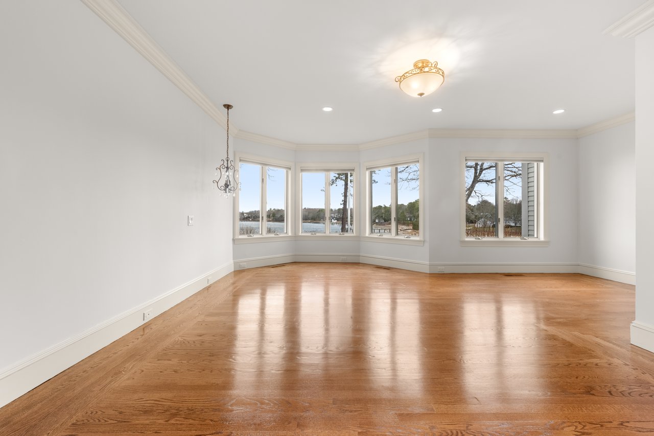 Breathtaking views over West Bay and Eel River