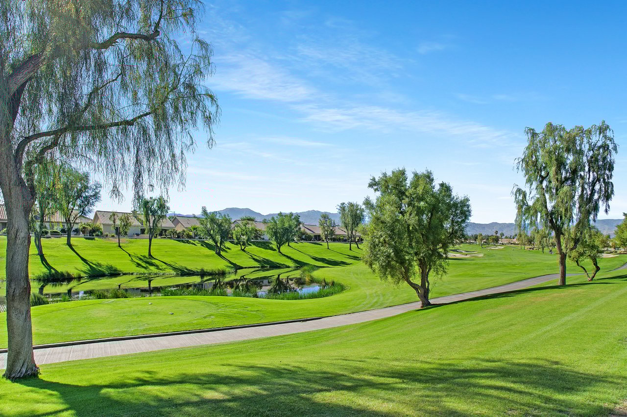Poolside & Par on San Mateo