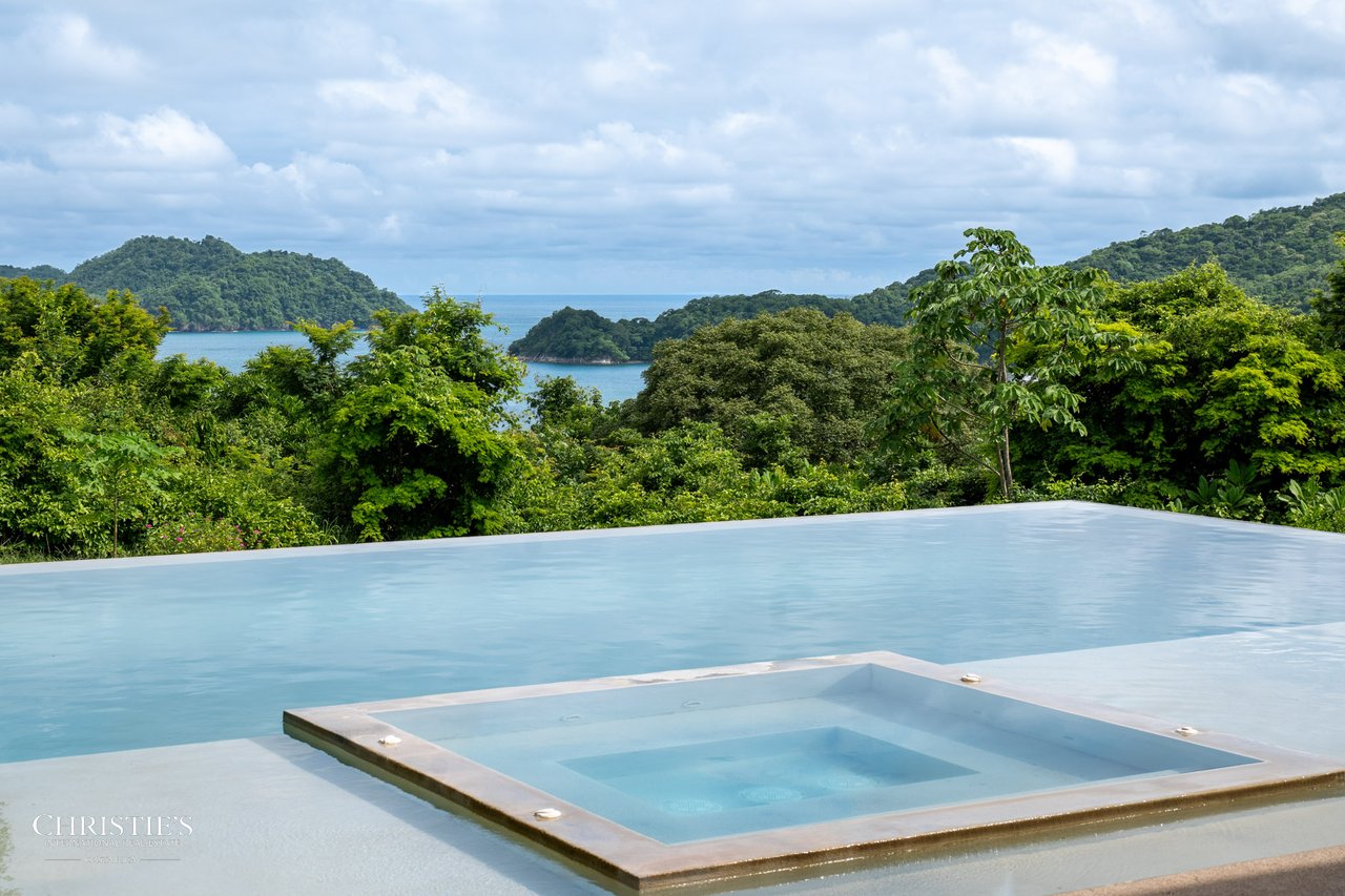 Contemporary Isla Tortuga View Home Steps from Playa Organos