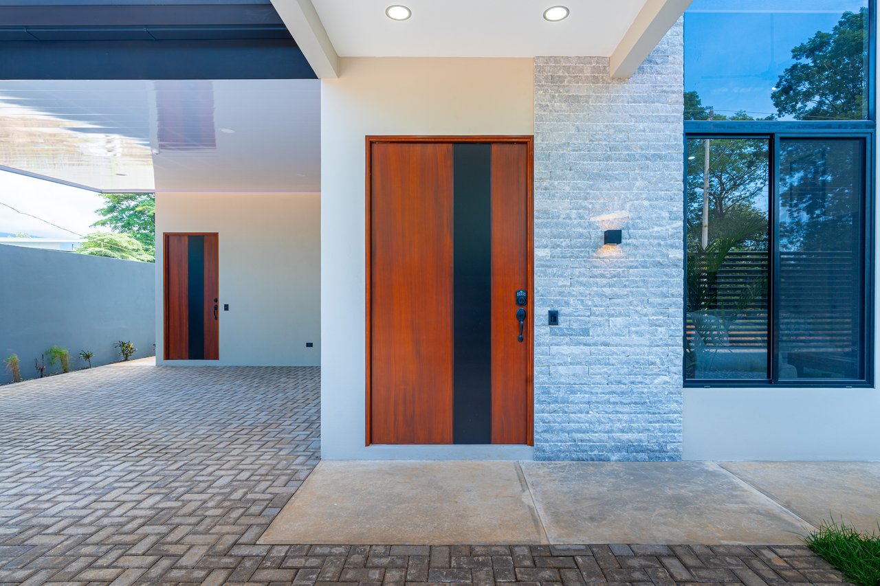 River Bend Estates, 3 Bedroom Masterpiece.