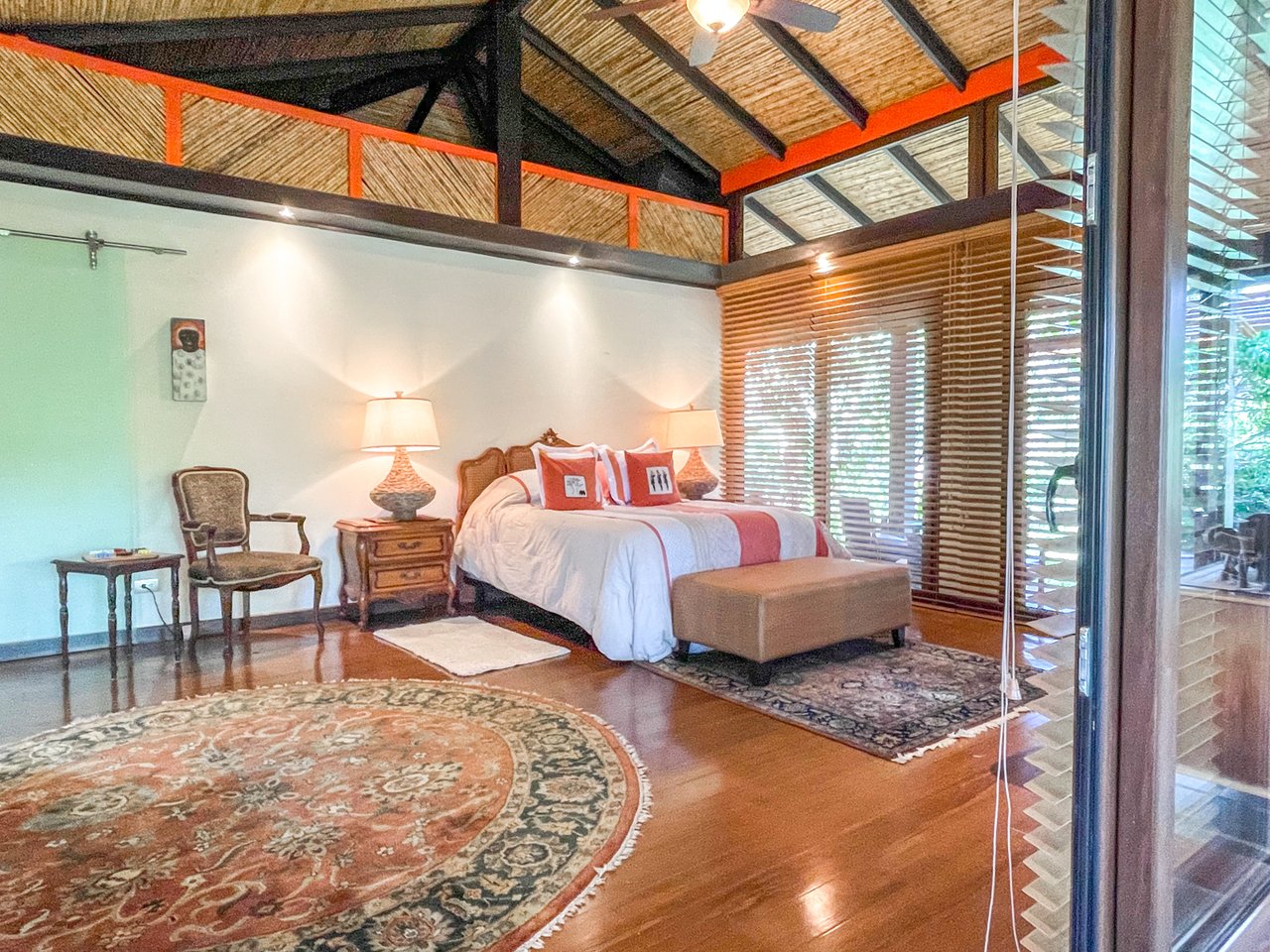 Fully Furnished Luxury Home