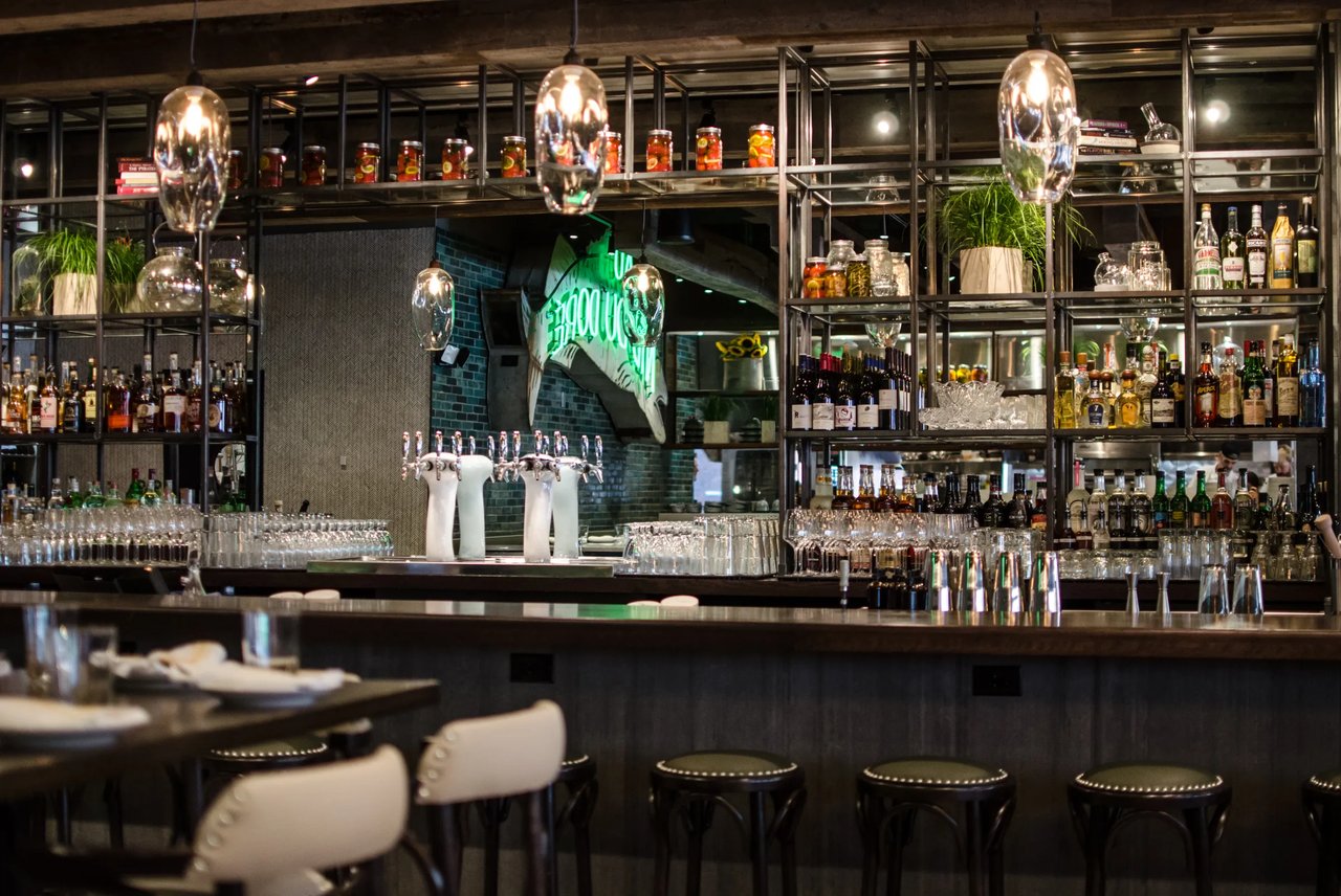 Hyde Park local shops & restaurants