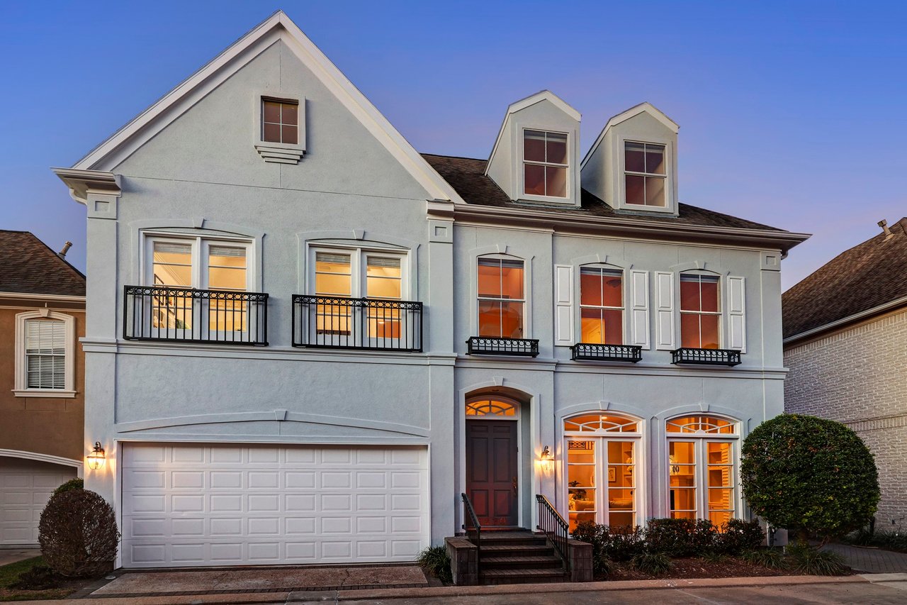 3230 N Pemberton Cir Dr