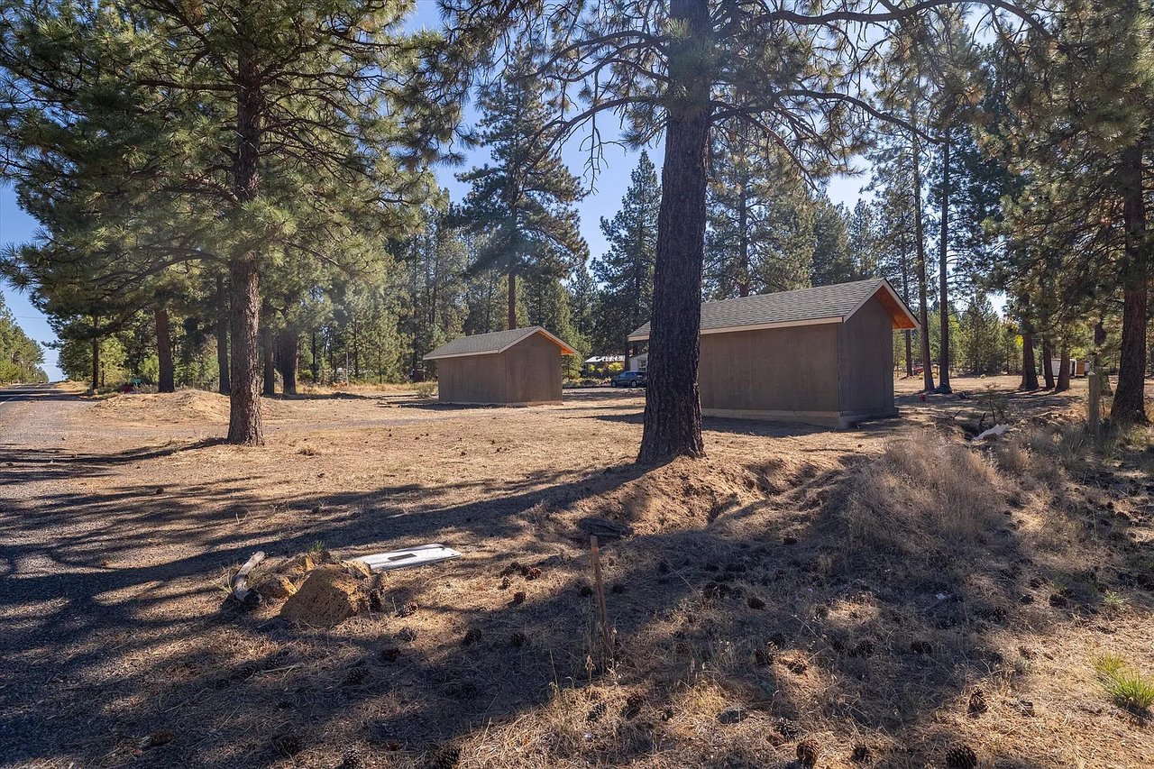 60272 Cinder Butte Rd