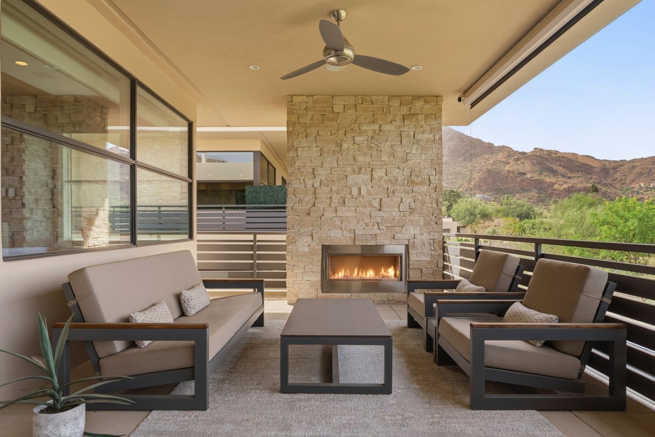 Las Brisas Drive