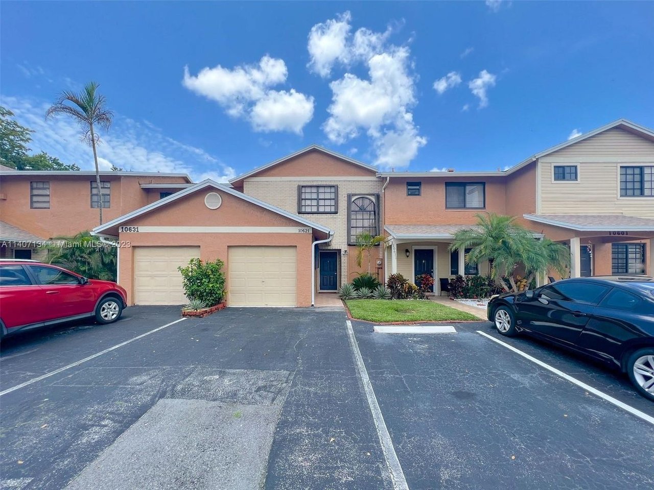 10621 NW 1st St #10621