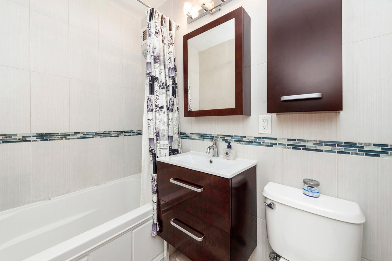 101 West 12th St #12X