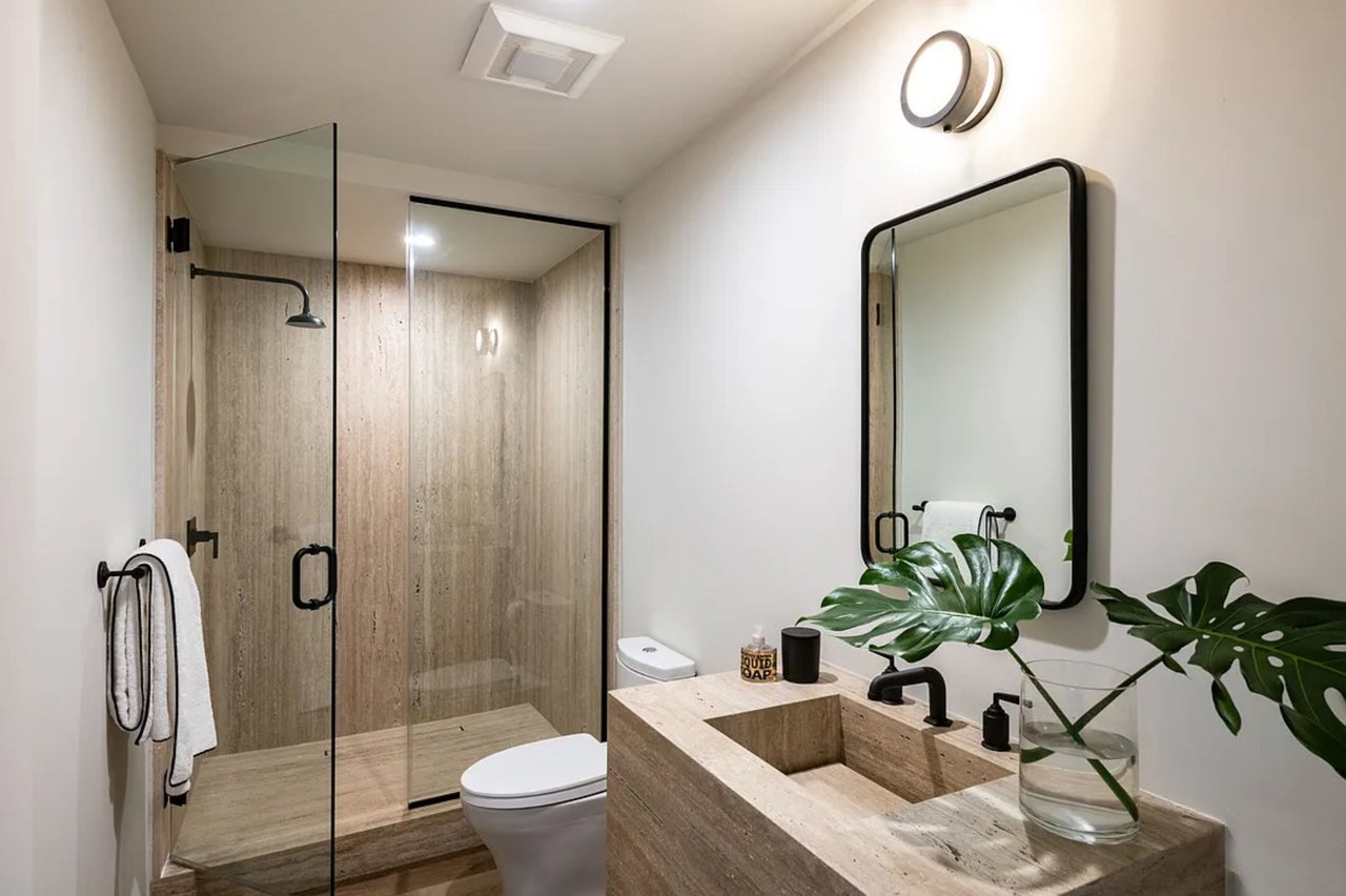 1883 Rising Glen Rd, Sunset Strip