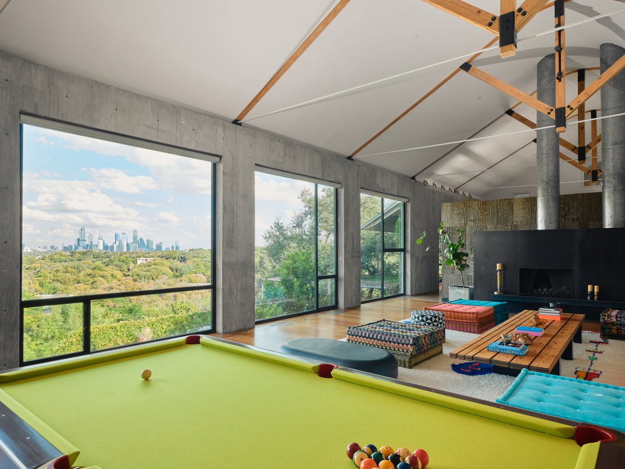 STRATFORD HILLS ARCHITECTURAL LANDMARK