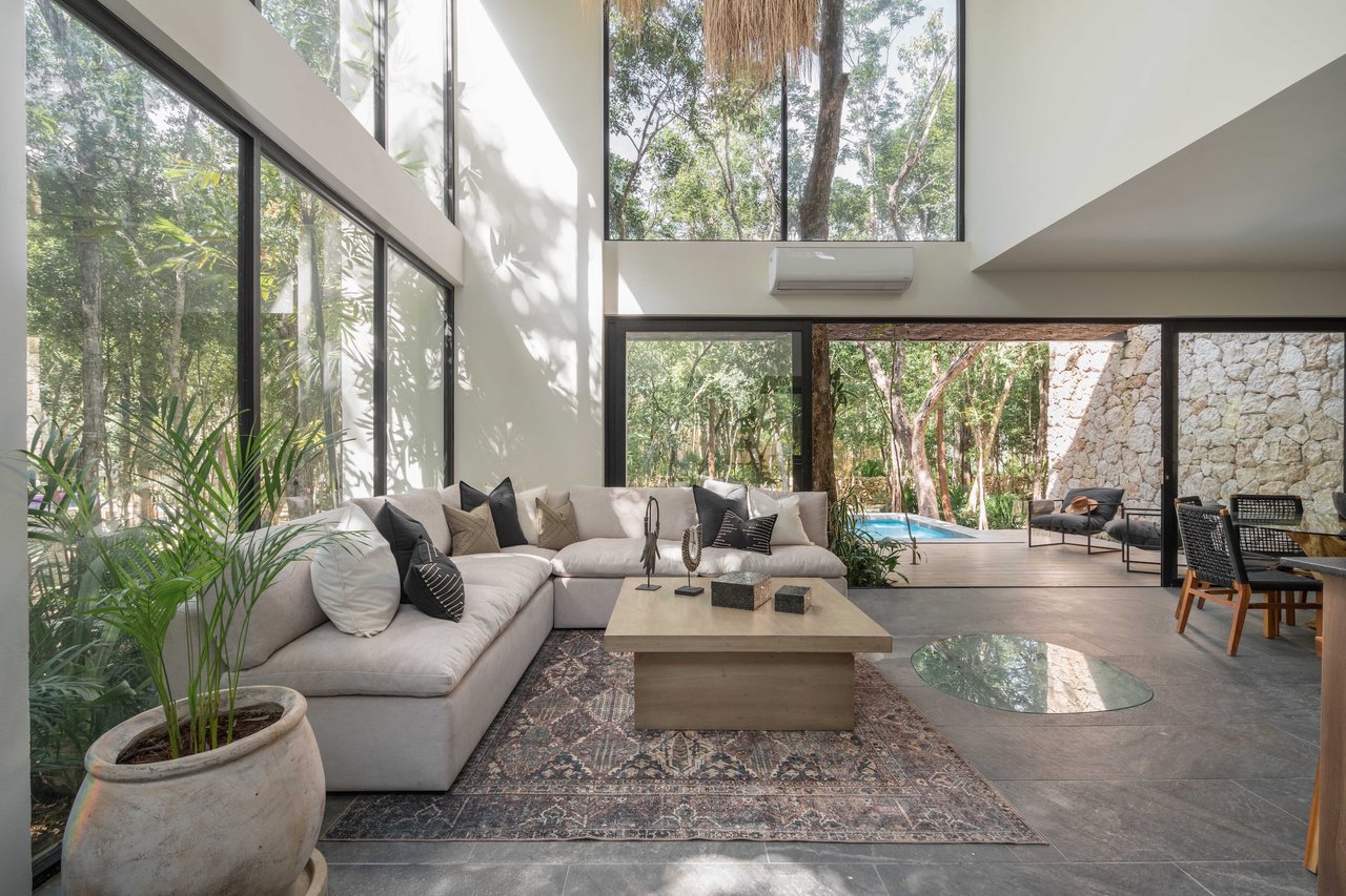 Villa 7  | Beautiful 5 Bedroom with Large Pool in 12 O’Clock Tulum