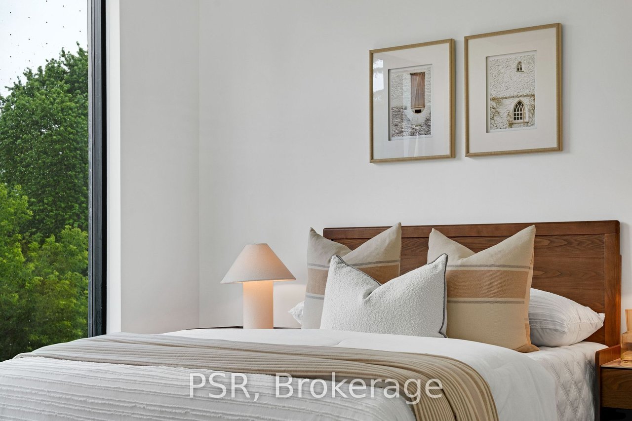 KEEWATIN PARK RESIDENCES 