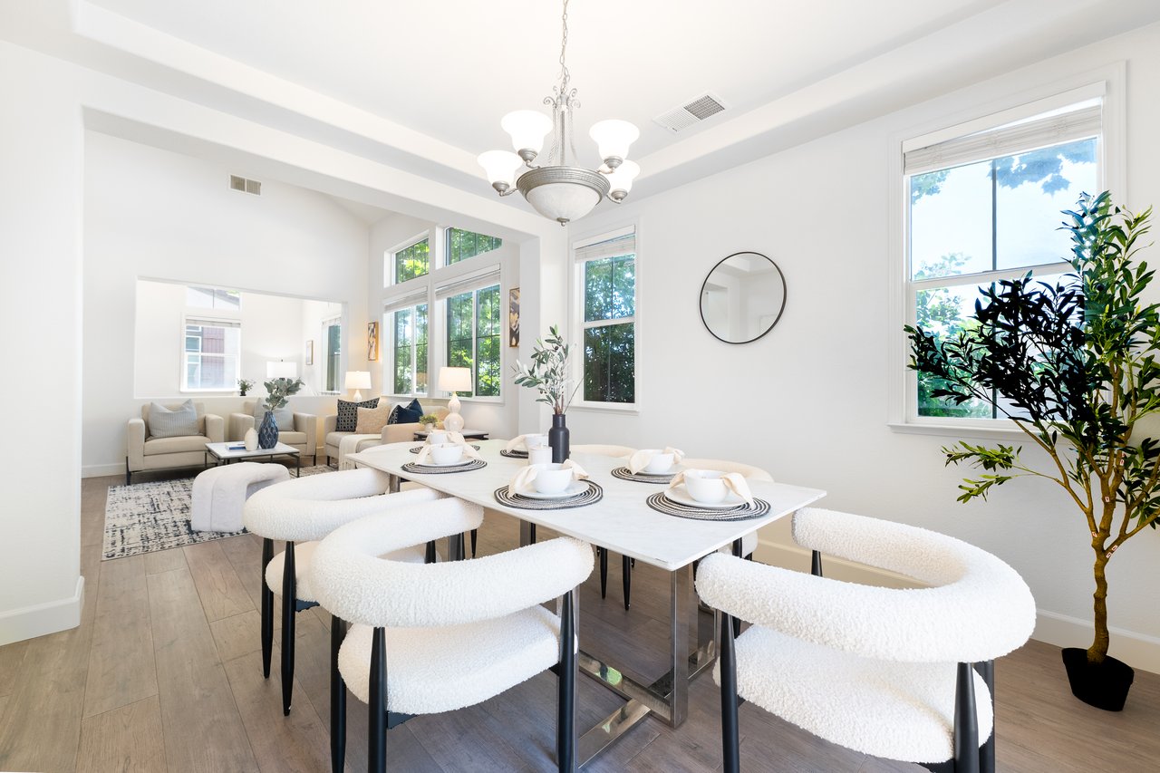 5947 Pala Mesa Dr