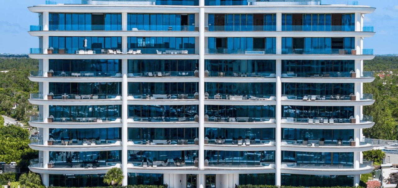 Squire, Albany Bahamas