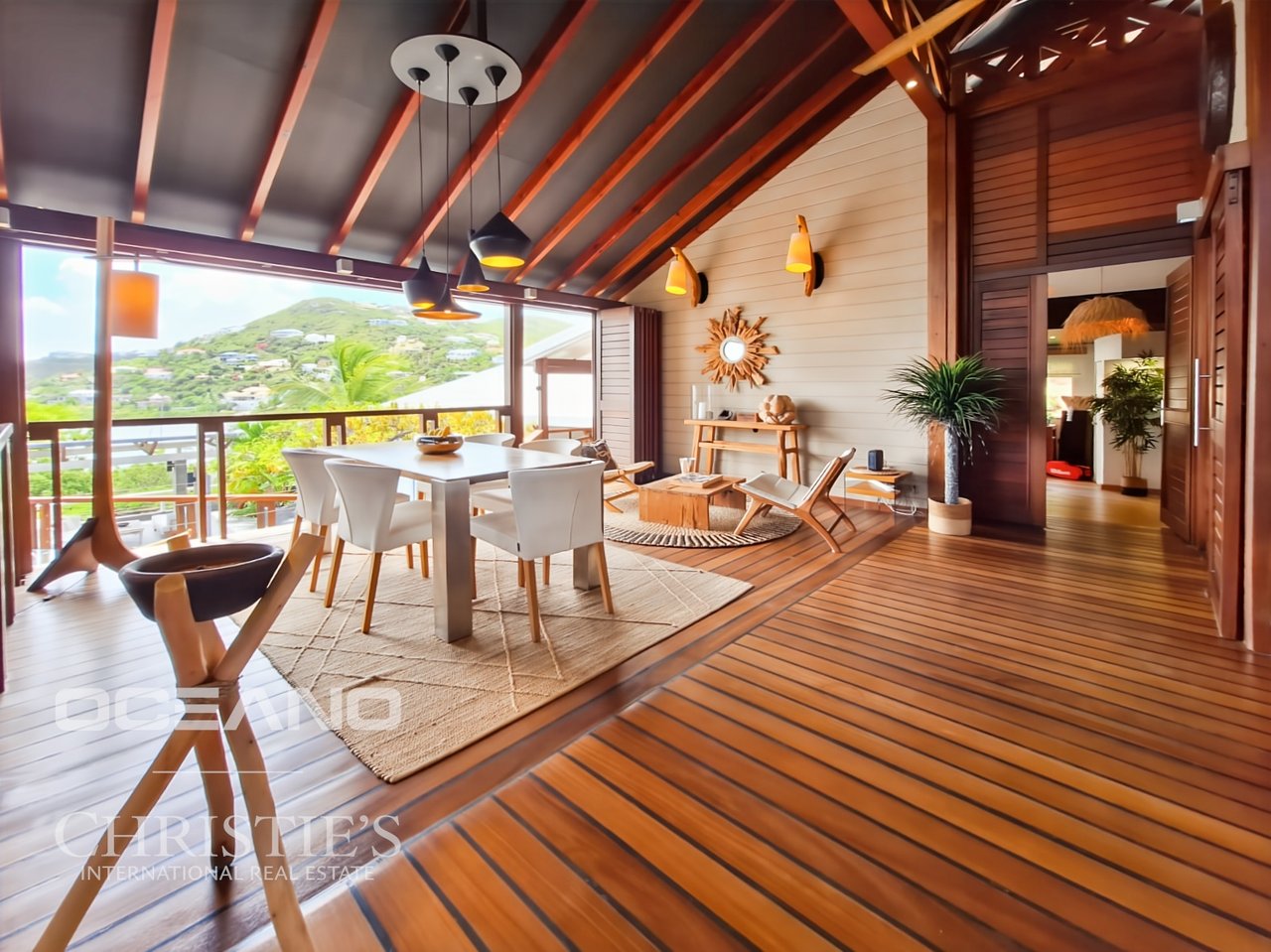 Magnificent sea-view villa + 3 bungalows