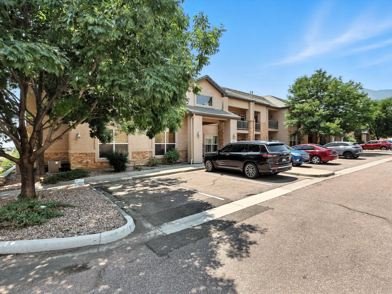 605 Cougar Bluff Point 210