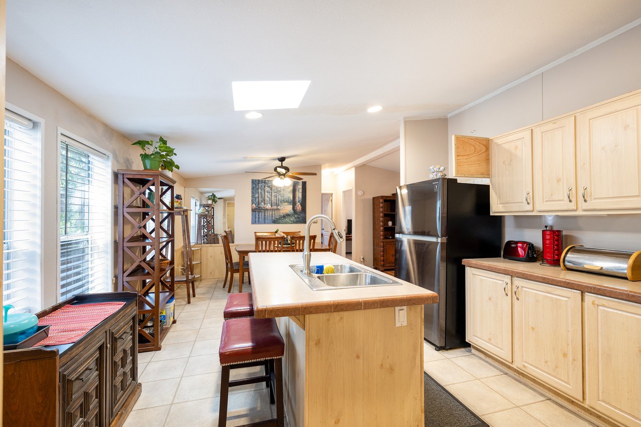 1431 S Union Pacific St