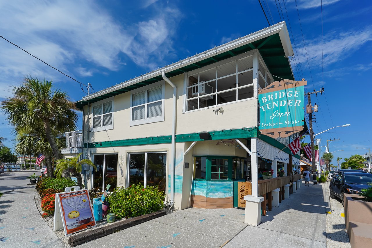 2206 Avenue A, Bradenton Beach, Florida