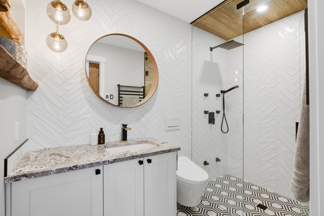 88 Woodfield Crescent SW