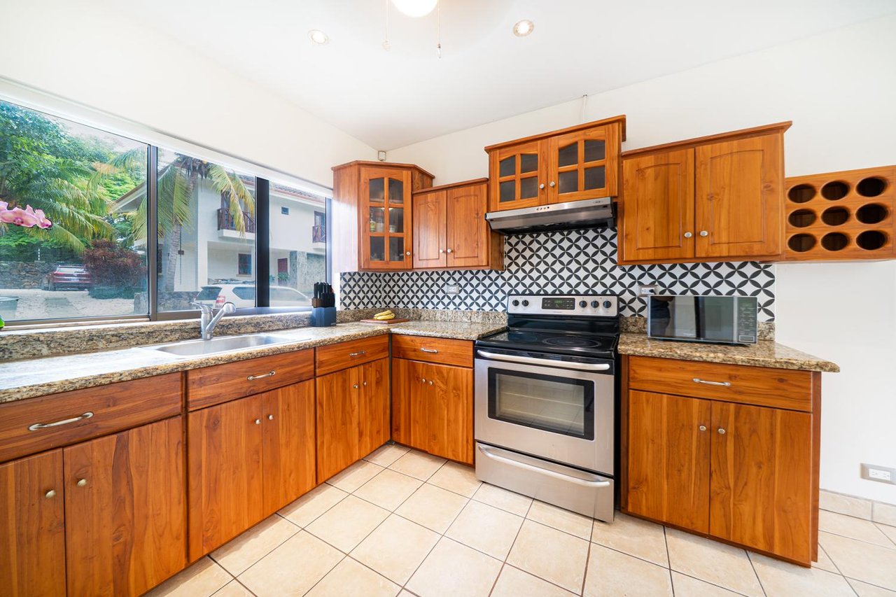 Casa Cali | Modern 3-Bedroom Turnkey Home in Pacific Residences – Minutes from Tamarindo Beach