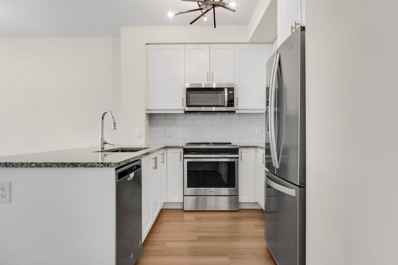 657 Cricklewood Dr 511