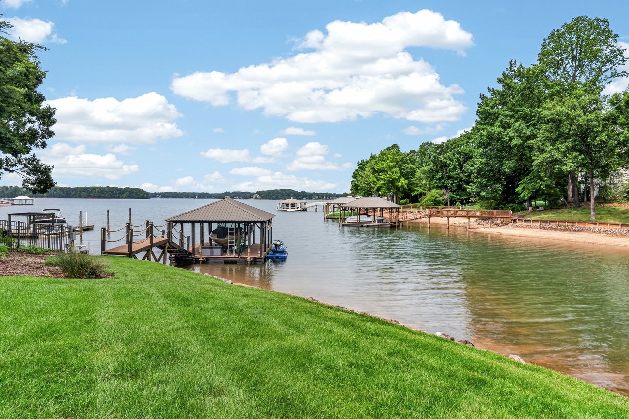 Private Exclusive Listing