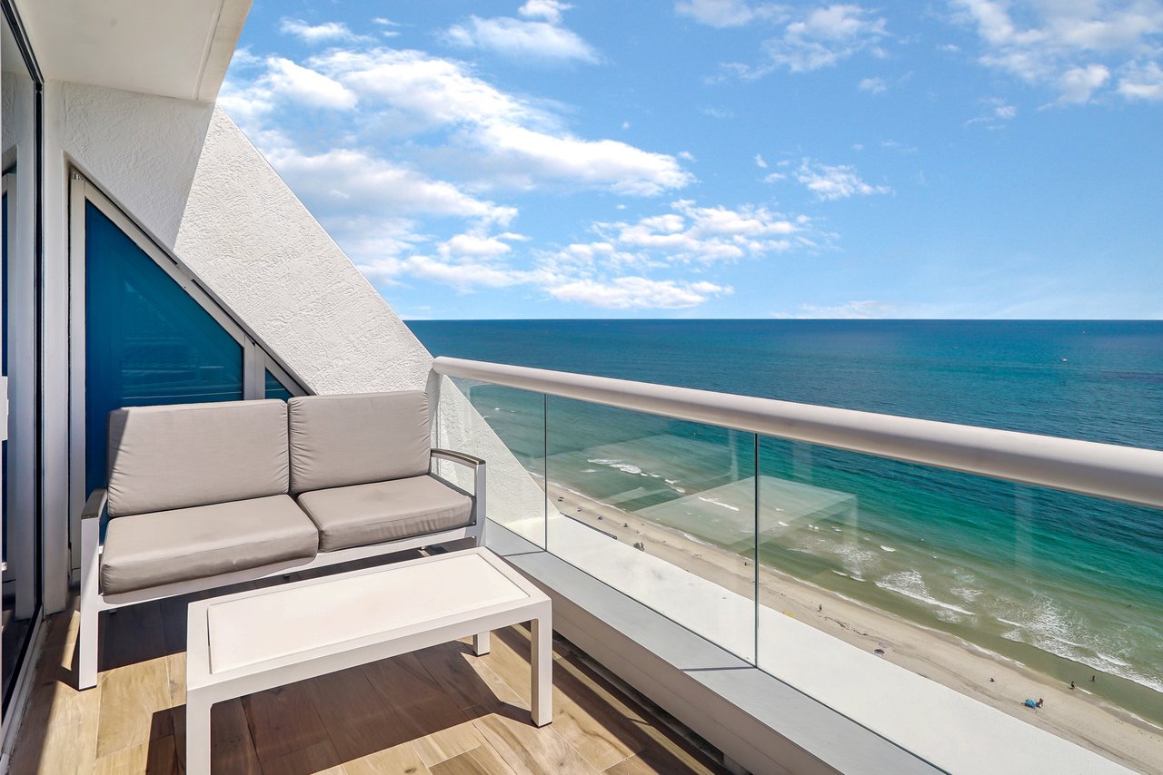 The Ocean Resort Residences (Conrad Fort Lauderdale Beach)