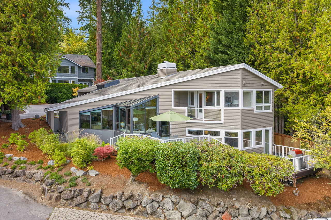 2604 W Lake Sammamish Pkwy NE