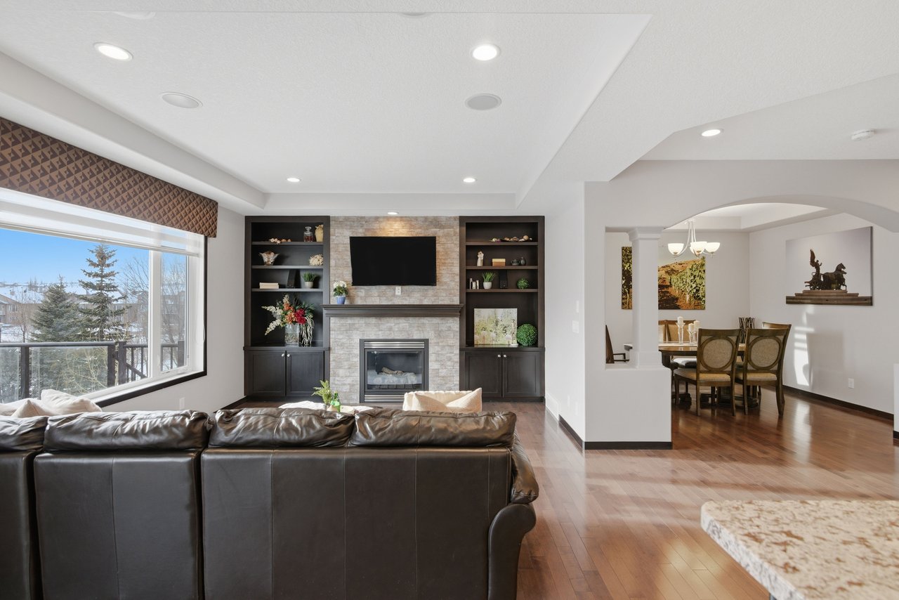 71 Panatella View NW