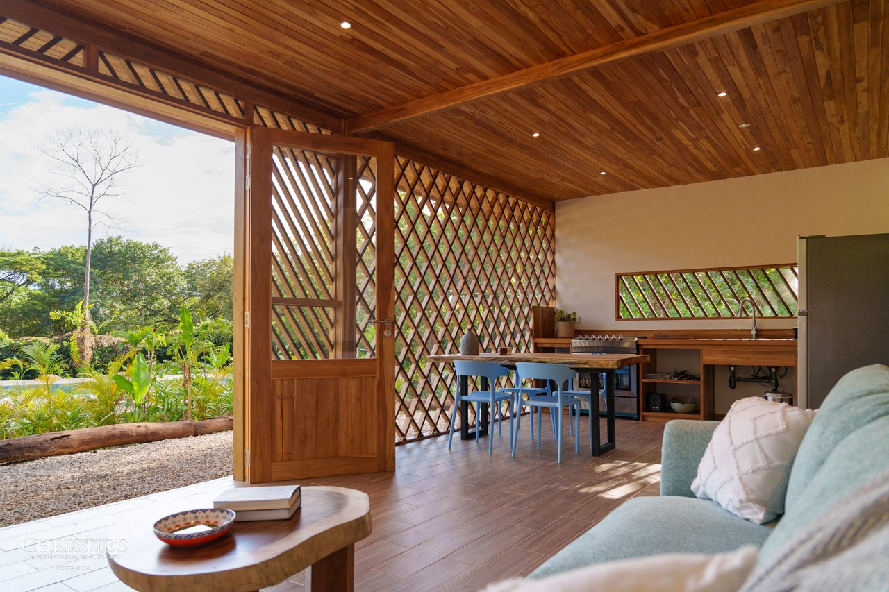 Tropical Villas Estate: A Unique Opportunity with 4 Private Villas
