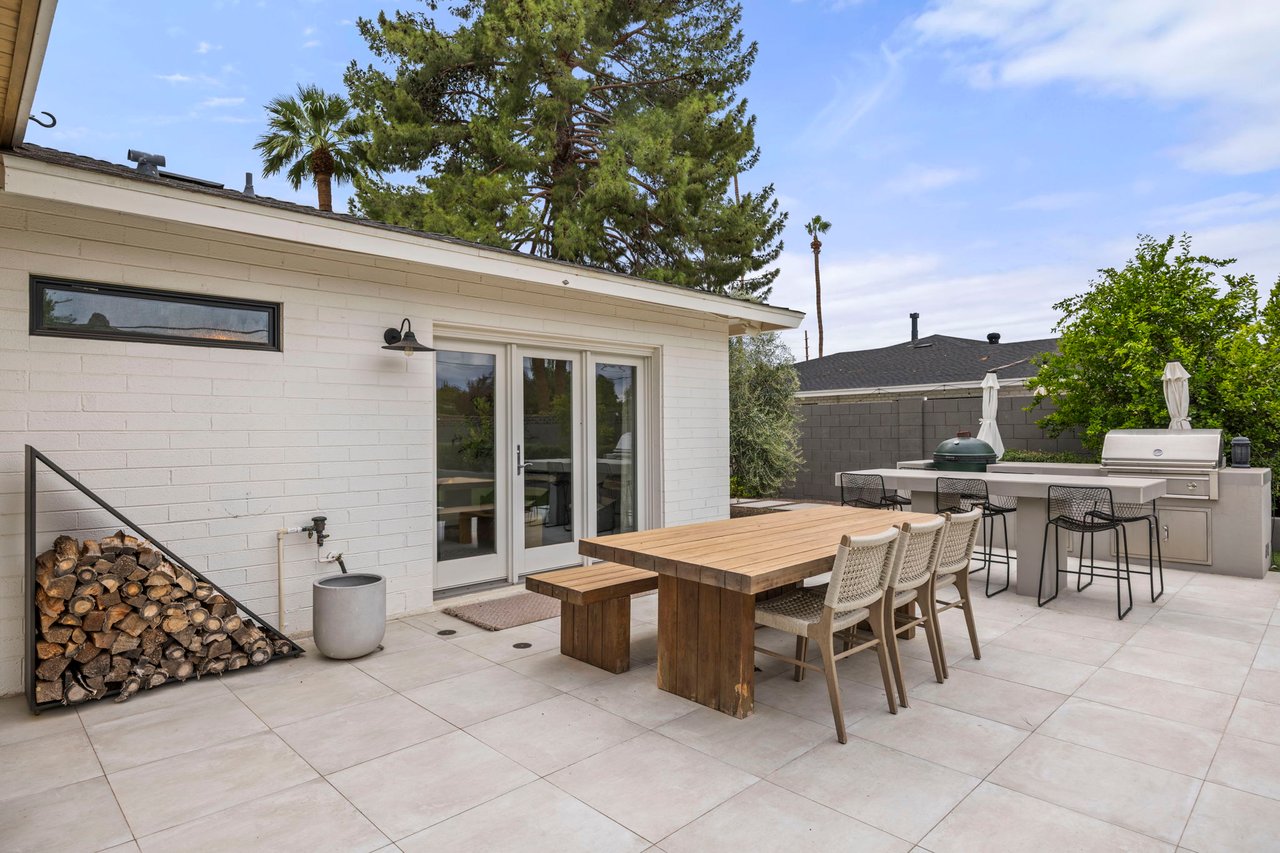 6152 E CALLE CAMELIA