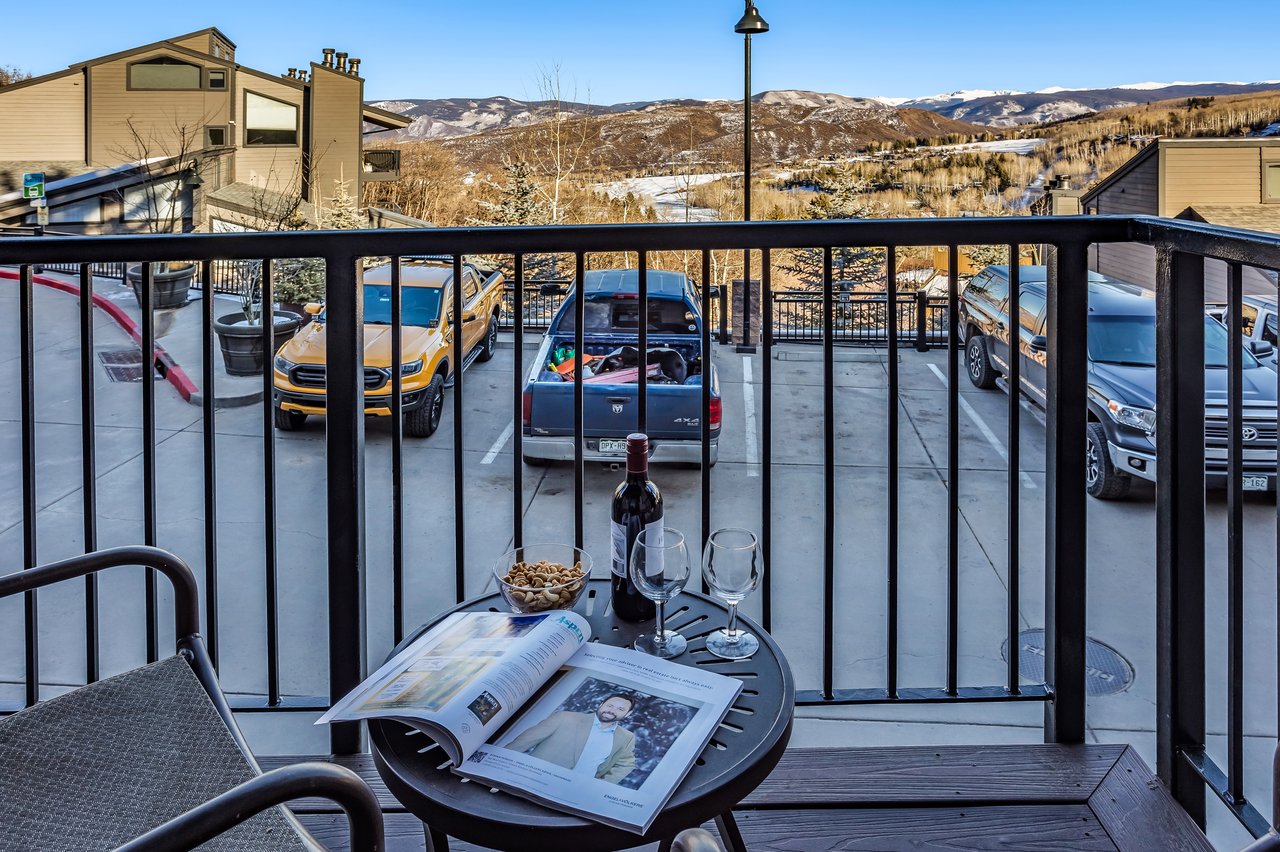 Modern Elegance Meets Mountain Comfort