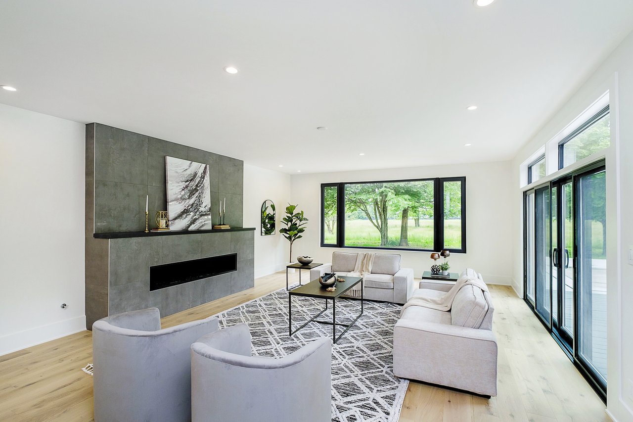 1255 W 161st Street
