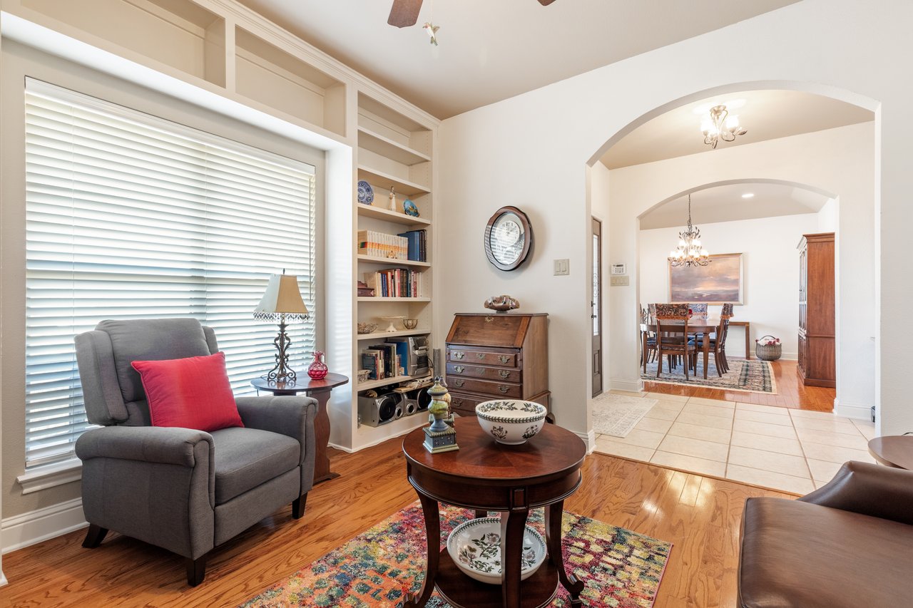156 Northview Ln, Fredericksburg, TX
