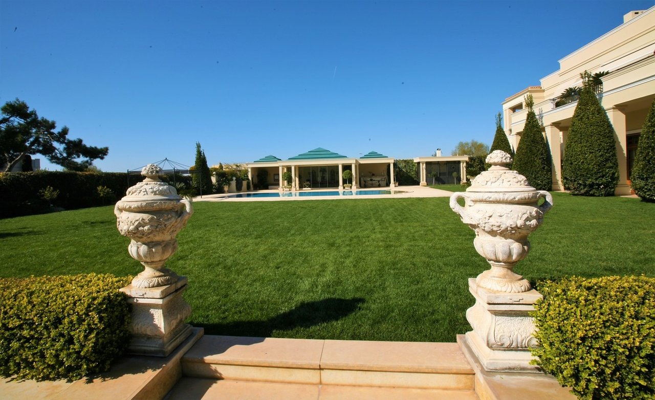 Special Luxury Condo with Sea Views in Athens