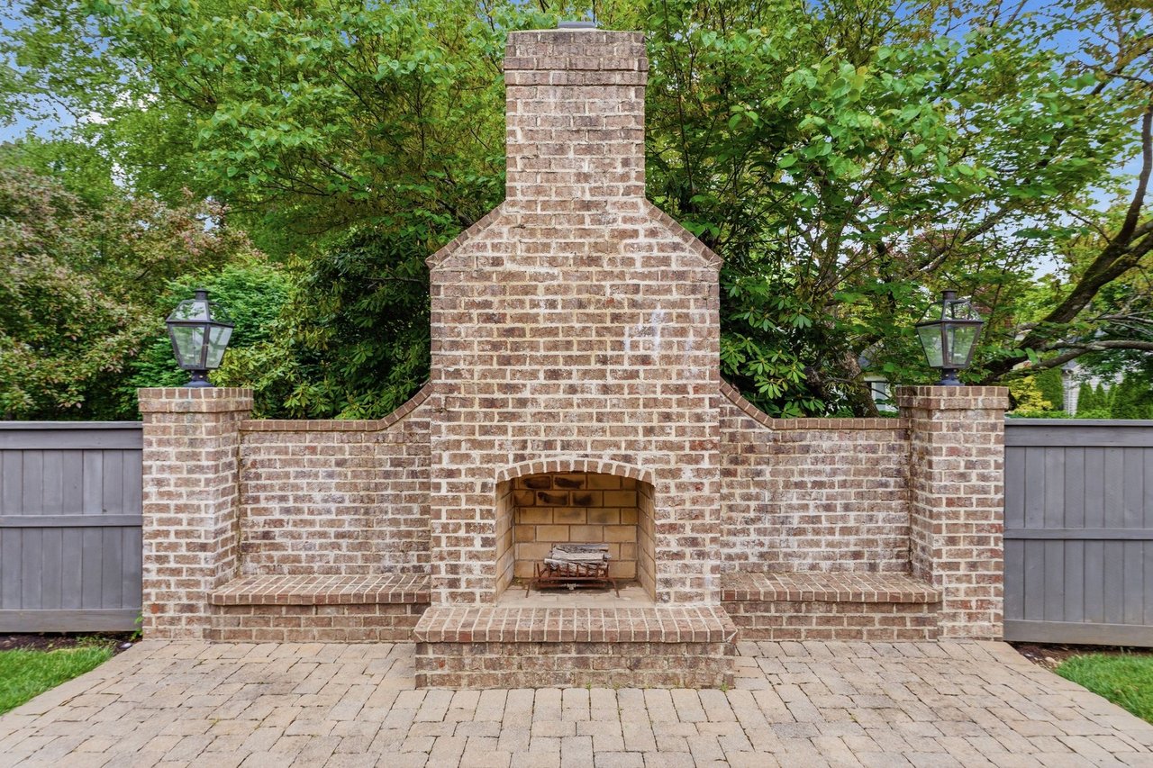 817 Montclair Drive