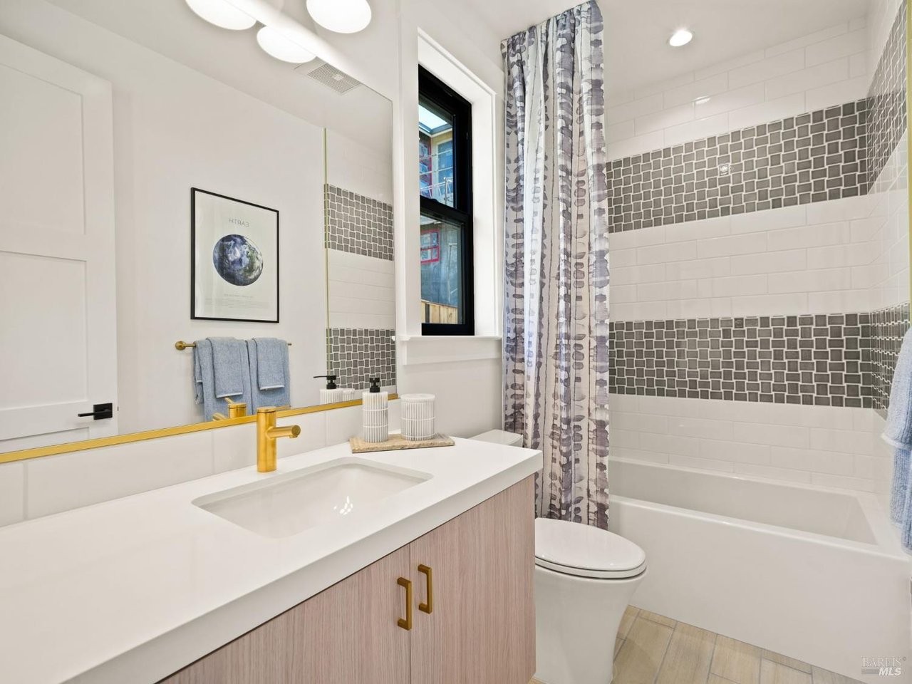 122 Erin Ct