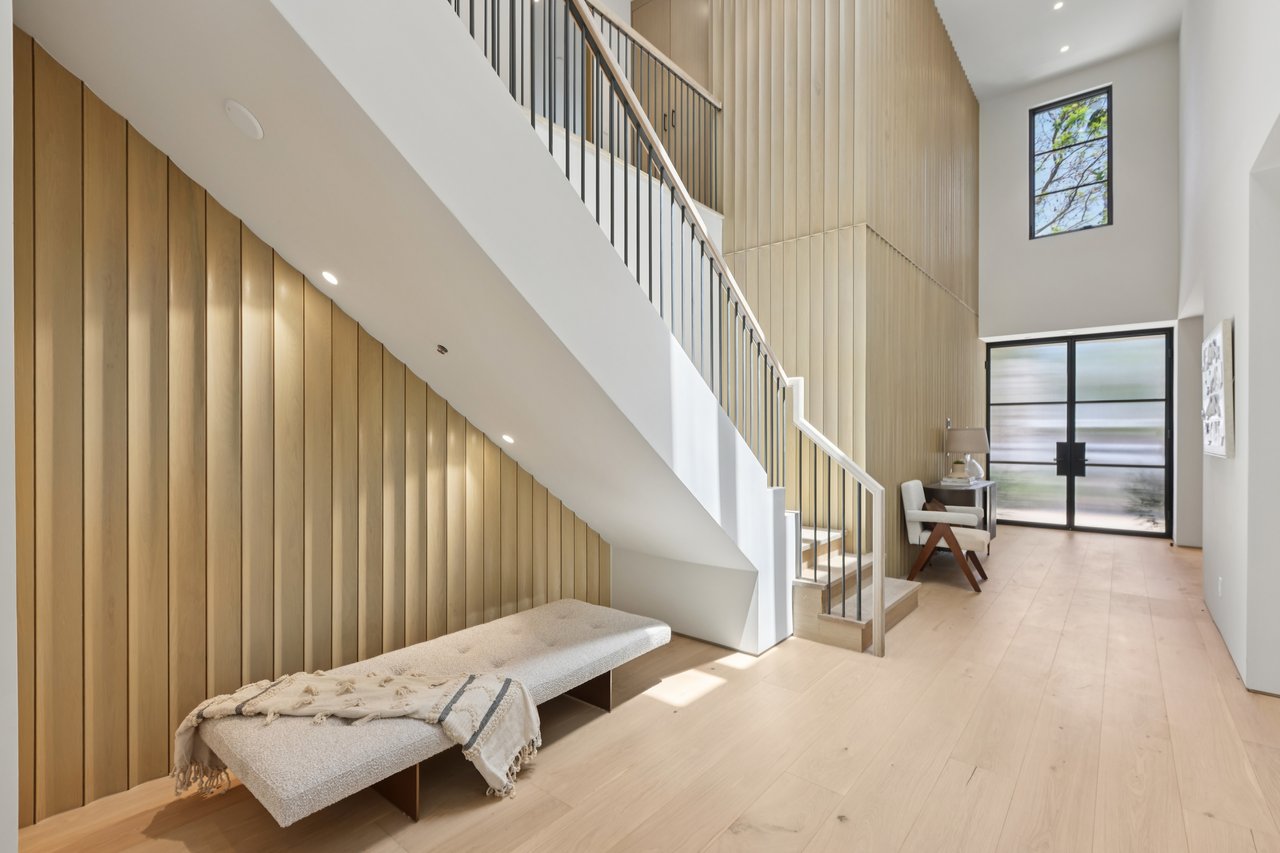 4113 Woodman Ave, Sherman Oaks