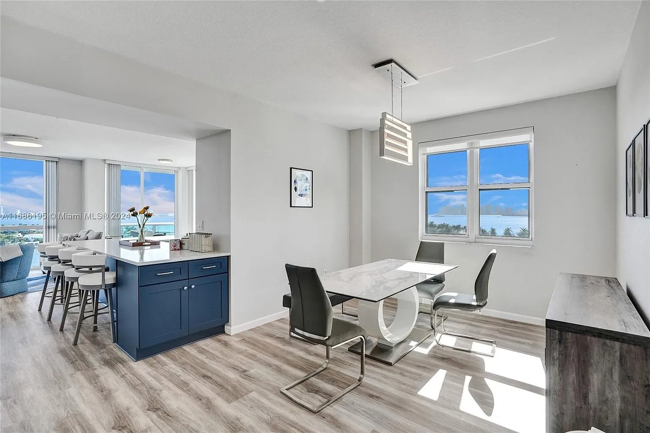 7900 Harbor Island Dr APT 1113