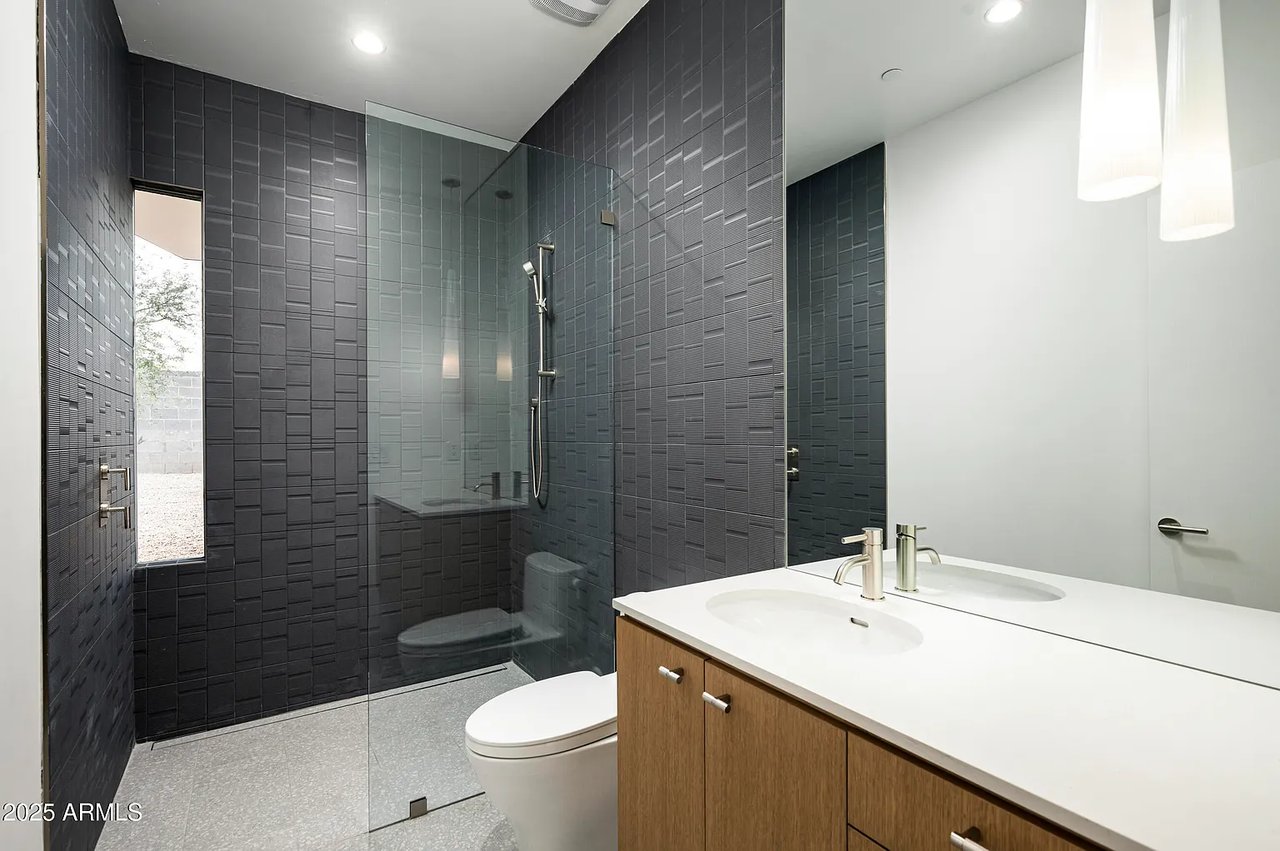 5120 N CASA BLANCA Drive